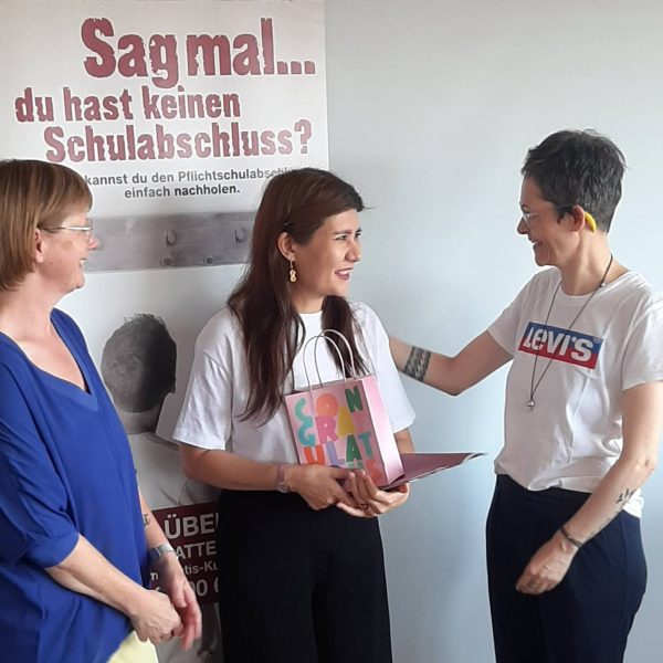 Zeugnisverleihung PSA an Teilnehmer*in